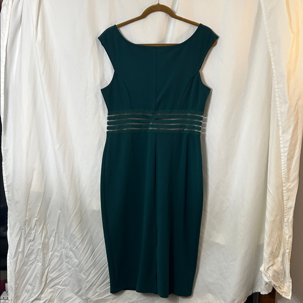 VENUS Dark Green Midi Dress - Picture 8 of 11